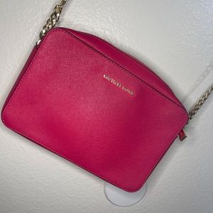 EUC 🌟 Pink Michael Kors Crossbody